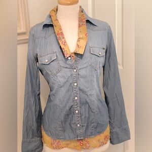 Snap long sleeve denim blouse